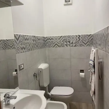 Mirella's House Double Bathrooms Apartmán Rapallo