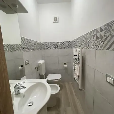 Mirella's House Double Bathrooms Apartamento Rapallo